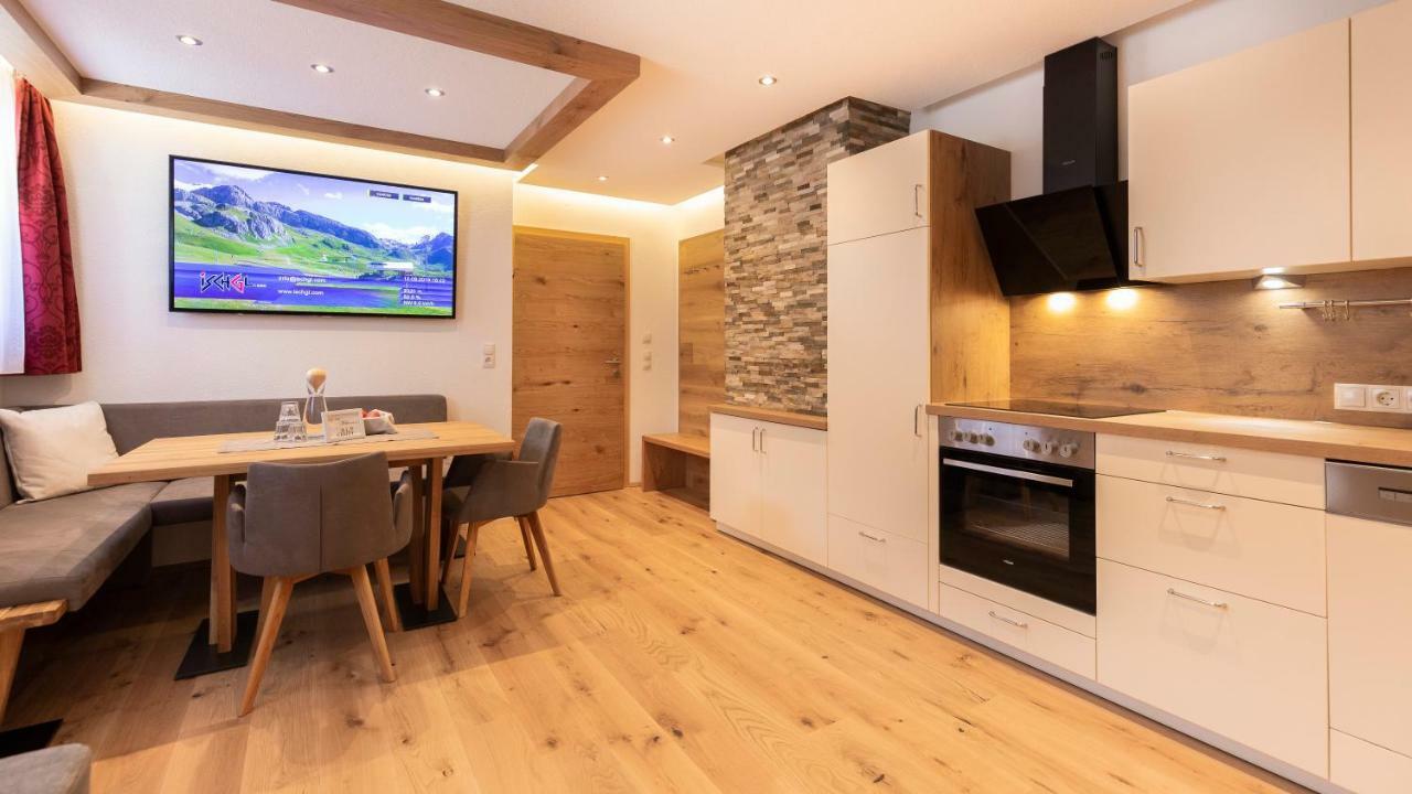 Alp Chalet In Kappl Bei Ischgl ภายนอก รูปภาพ