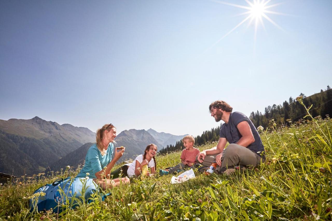 Alp Chalet In Kappl Bei Ischgl ภายนอก รูปภาพ